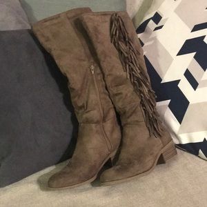 Fringe Boots
